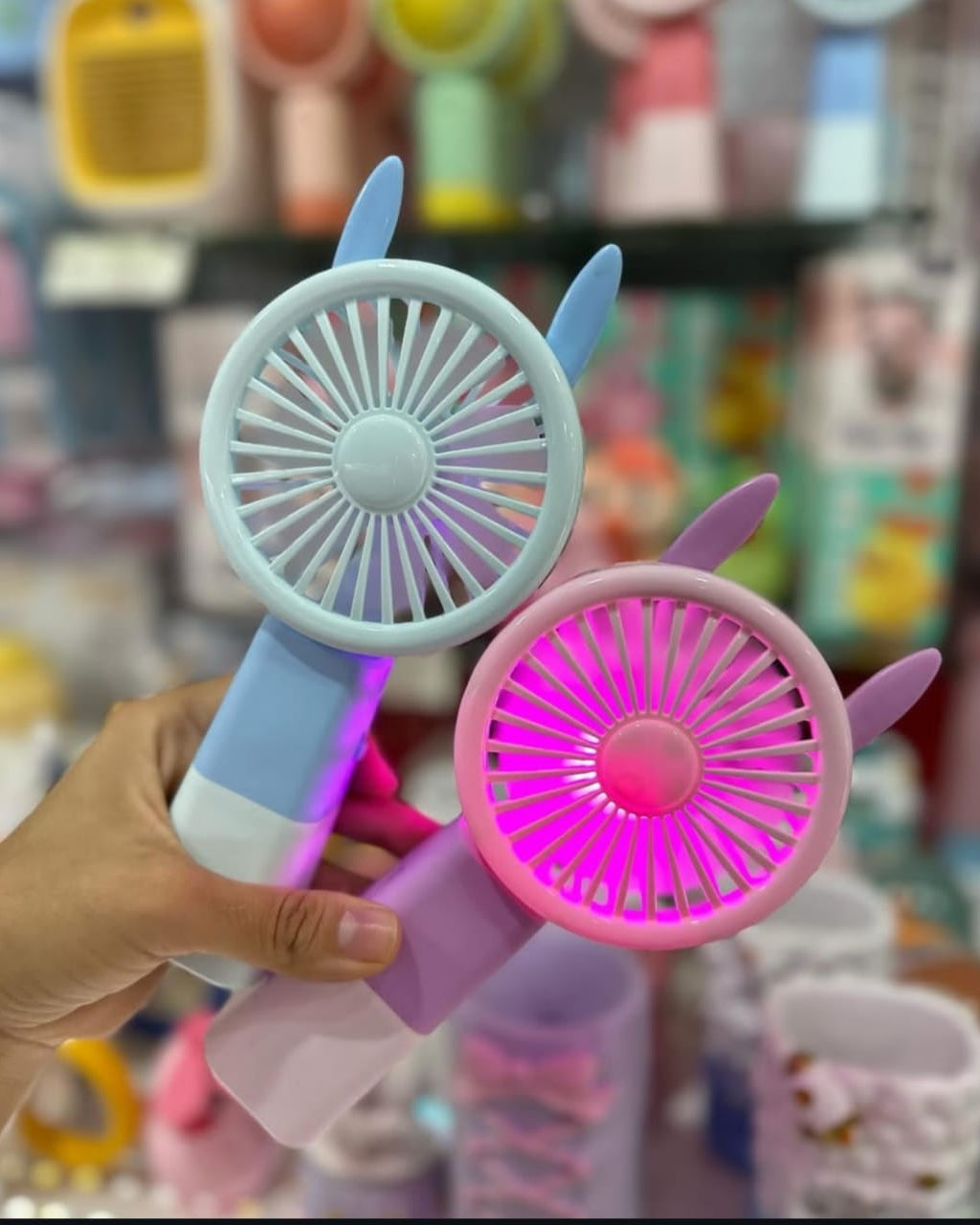 Compacto, Poderoso y Fresco: Tu Mini Ventilador Ideal