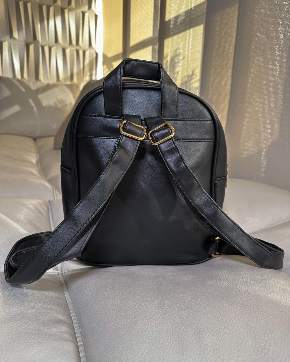 Luce con Estilo y Lleva Todo Contigo – Morral para Dama con Correa Ajustable"
