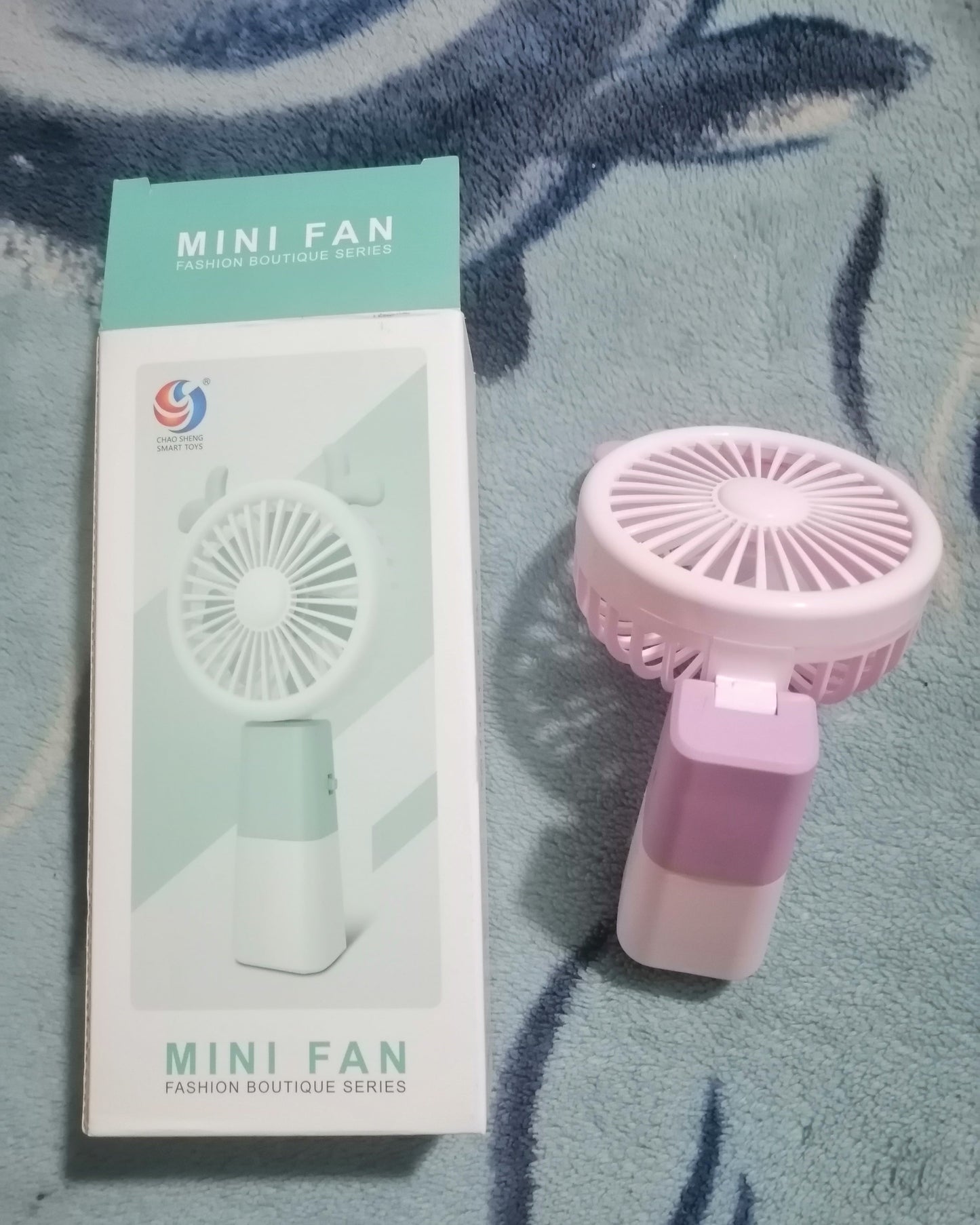 Compacto, Poderoso y Fresco: Tu Mini Ventilador Ideal