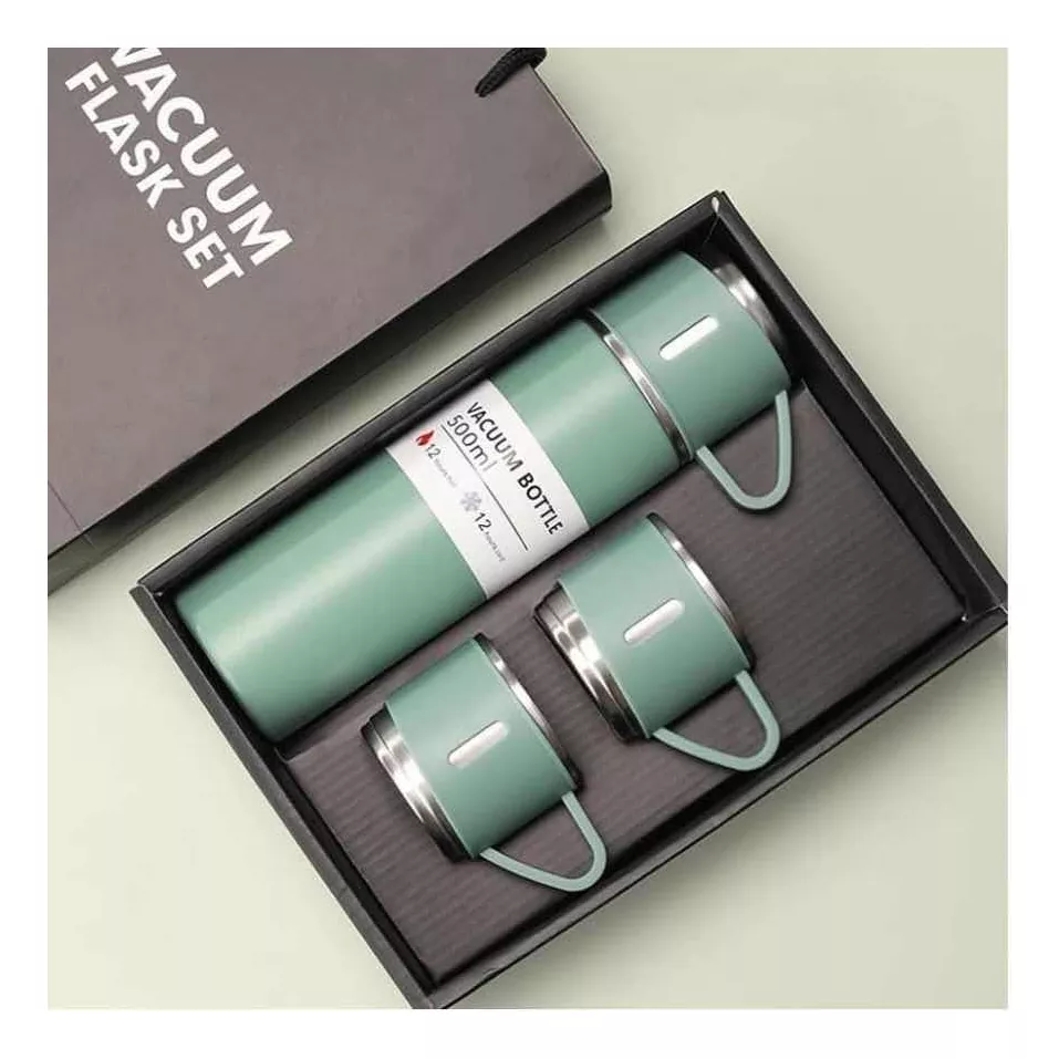 Llévalo Donde Quieras: Termo Vacuum con 3 Tazas, Ideal para Paseos y Oficina"